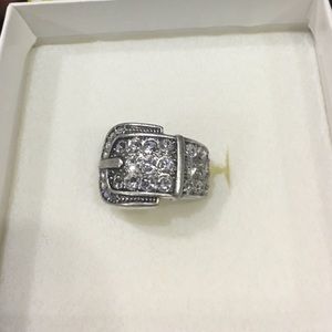 Premier Designs buckle ring